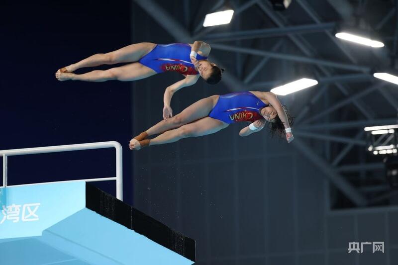 Quan Hongchan, Milli Oyunlar'da Senkronize 10 Metrede Altın Madalya Kazandı