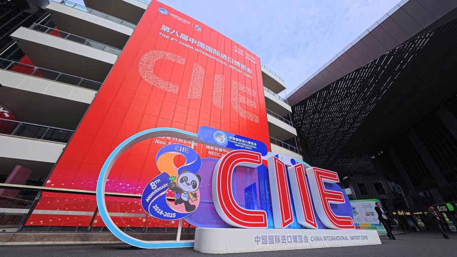 Küba, Çin İthalat Fuarı'nda Yeni İş Fırsatlarını Keşfediyor Küba, Çin İthalat Fuarı'nda Yeni İş Fırsatlarını Keşfediyor