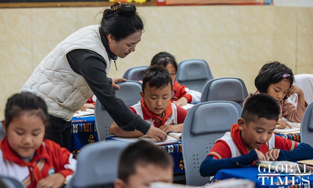 Medog'da Eğitimde Değişim: Öğrenciler Gelişmiş Kampüs Yaşamının Keyfini Çıkarıyor