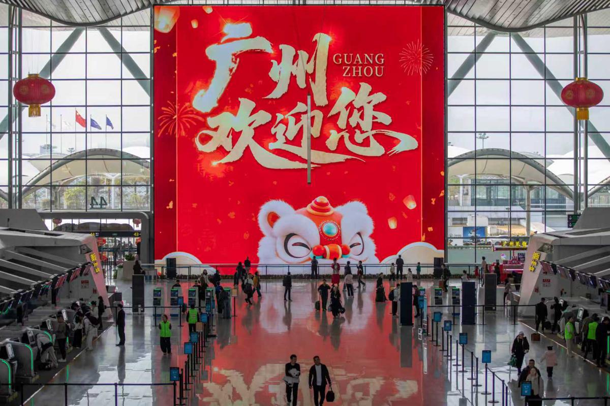 Guangzhou Havalimanı Rekor Kırdı