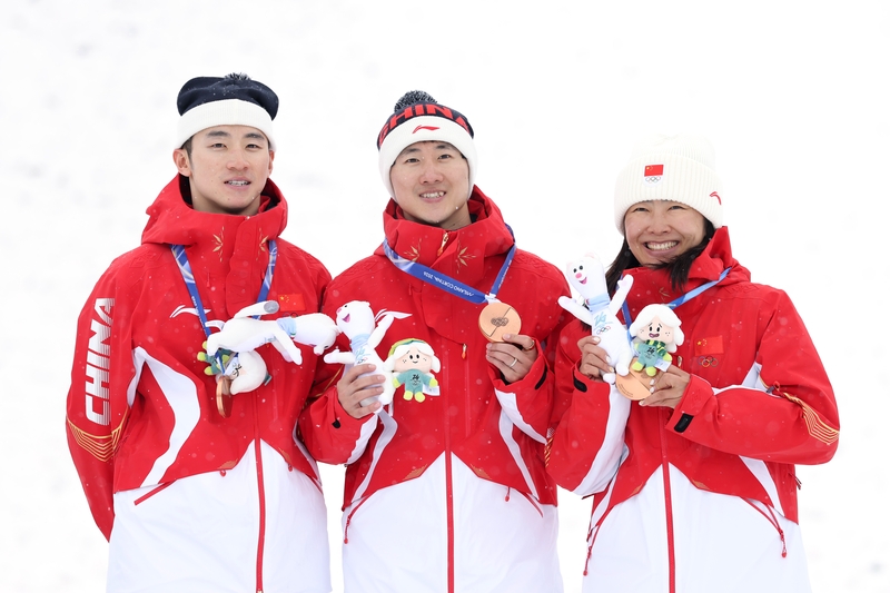 Çinli Freeski Çiftten Altın Başarı