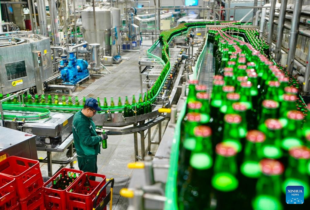 Çin'de Fabrikalar Yeniden Açıldı