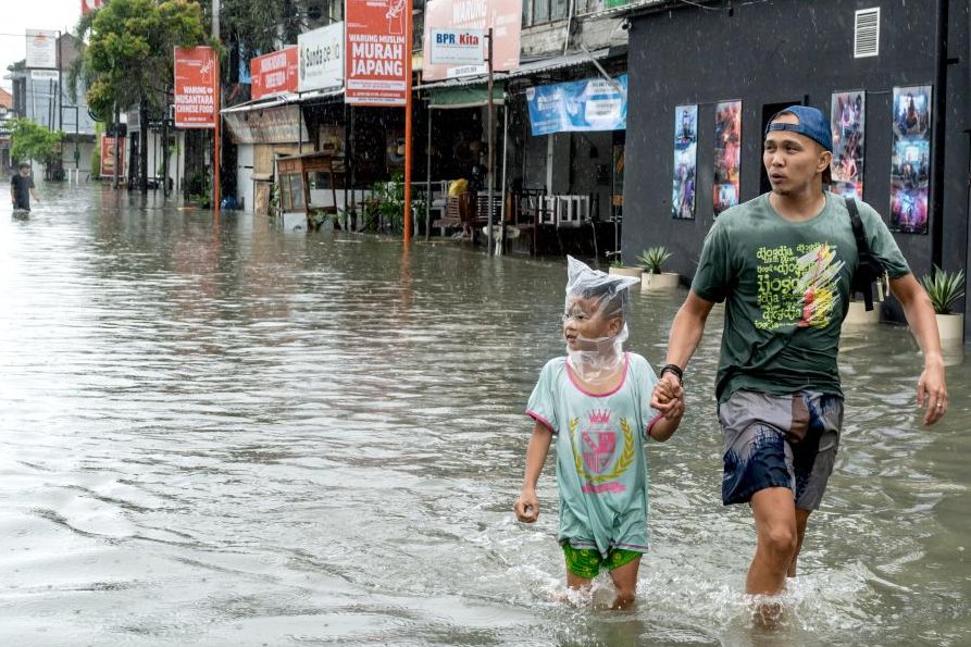 Bali'de Şiddetli Yağışlar