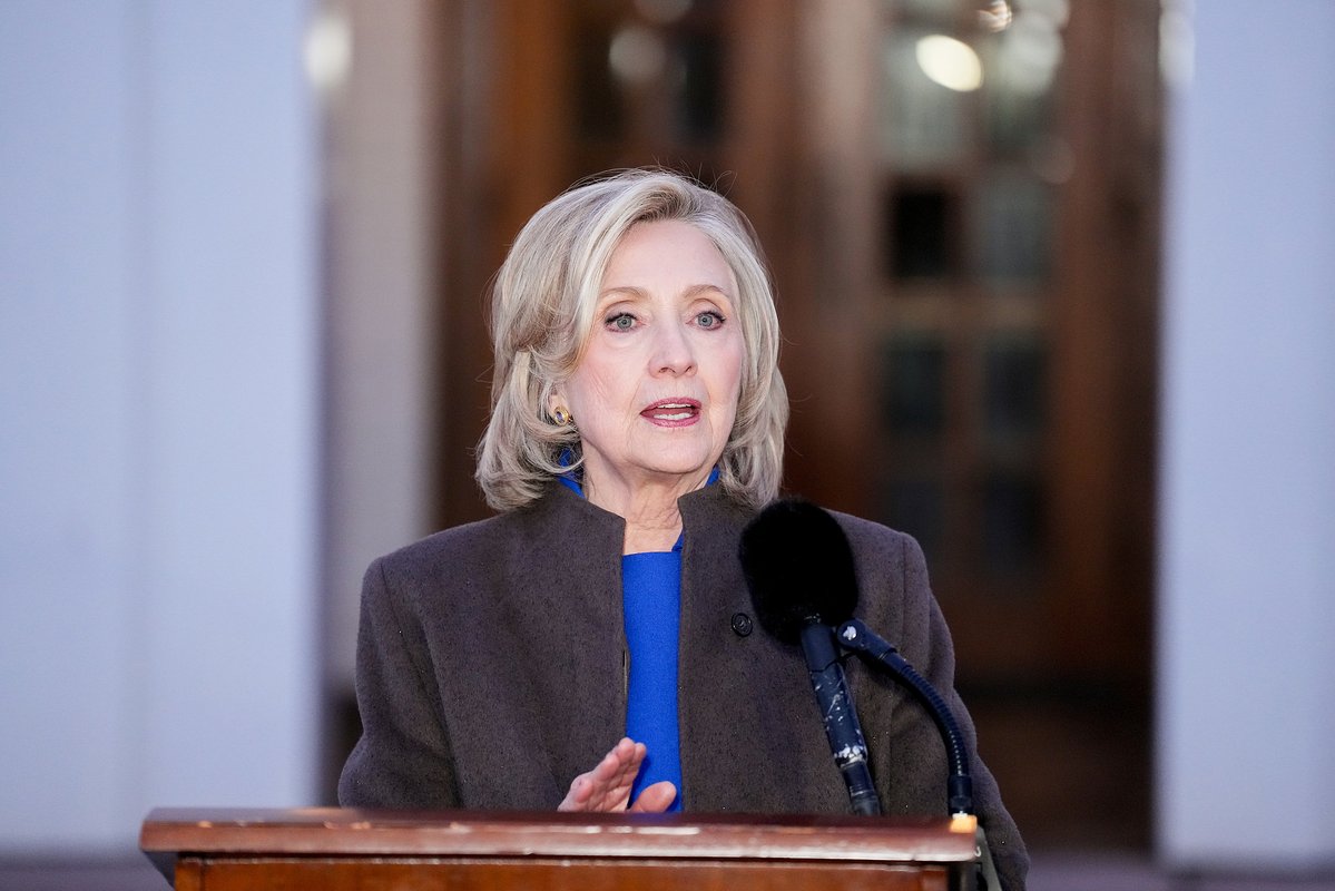 Clinton'dan Epstein Açıklaması