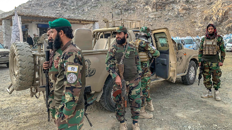 Pakistan'dan Afganistan'a Hava Saldırıları