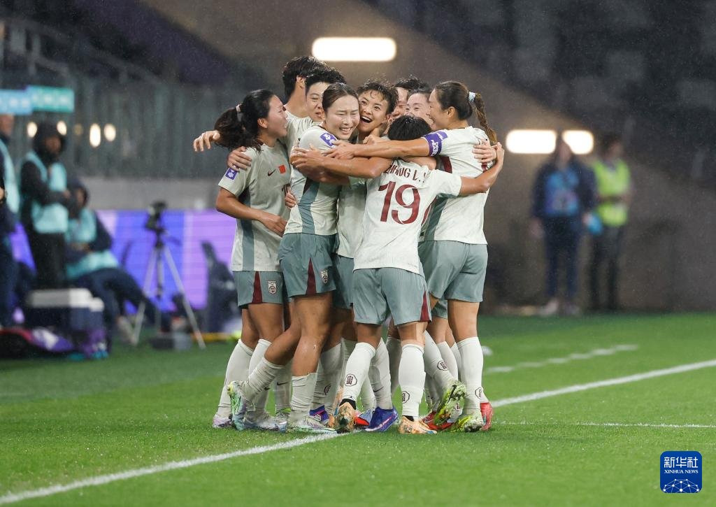 Çin Kadın Futbol Takımı Başarıya Koşuyor