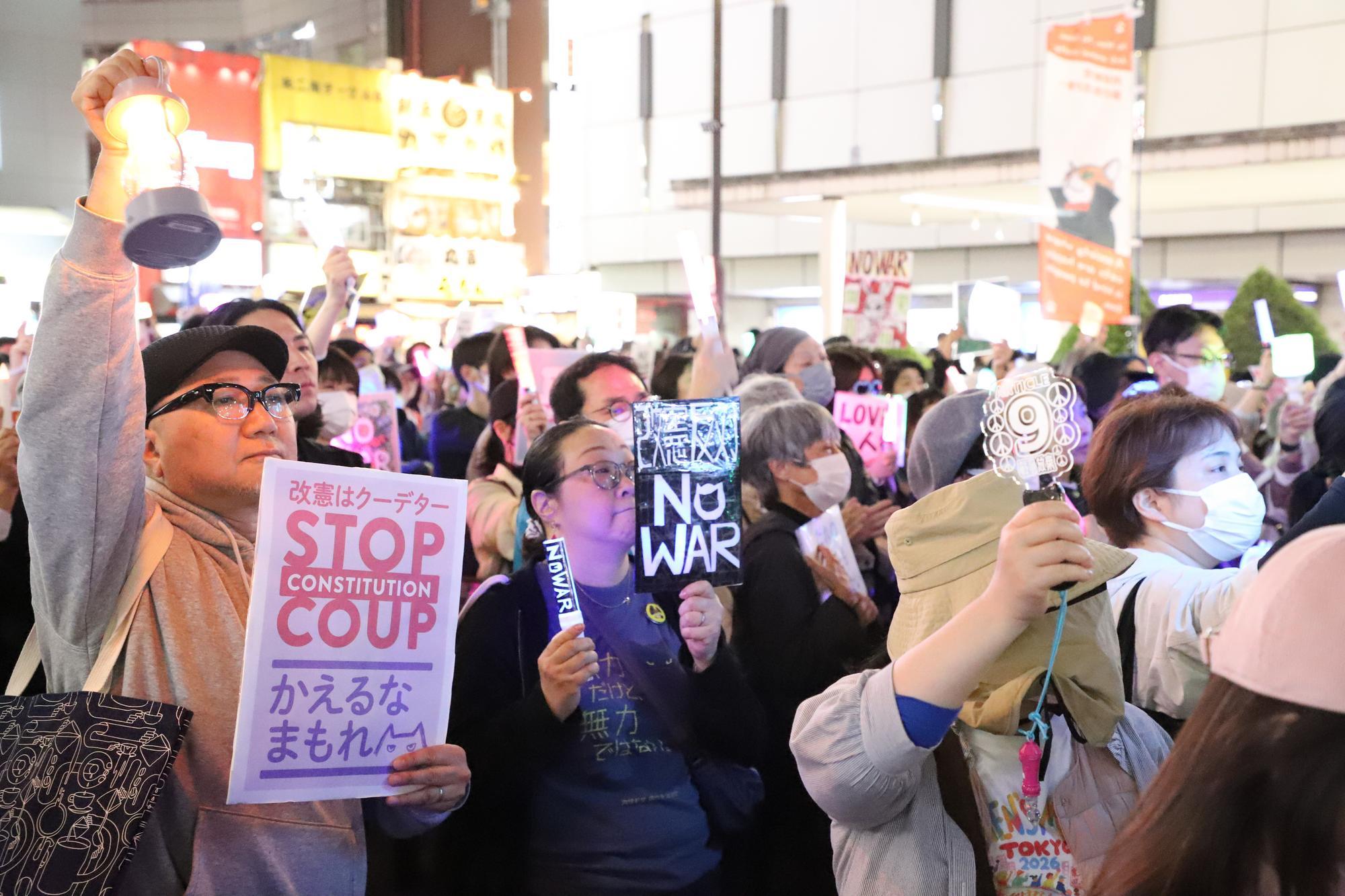 Tokyo’da Silah İhracatına Karşı Büyük Protesto Düzenlendi