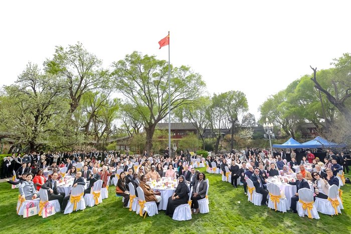 2026 Crabapple Gala, Kültürlerarası Bir Buluşma Oldu