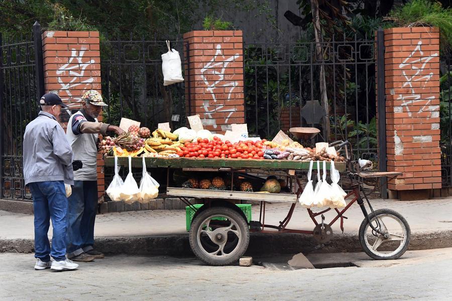Trump, Küba’yı Yeni Hedef Olarak Belirtti