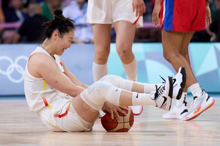 Wu Tongtong, Basketbola Dönüşüyle Göz Dolduruyor