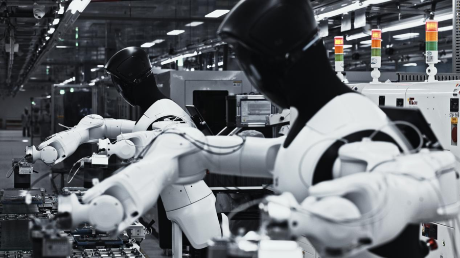 Çin'de Robotlar Gerçek Üretim Hattında Görev Aldı