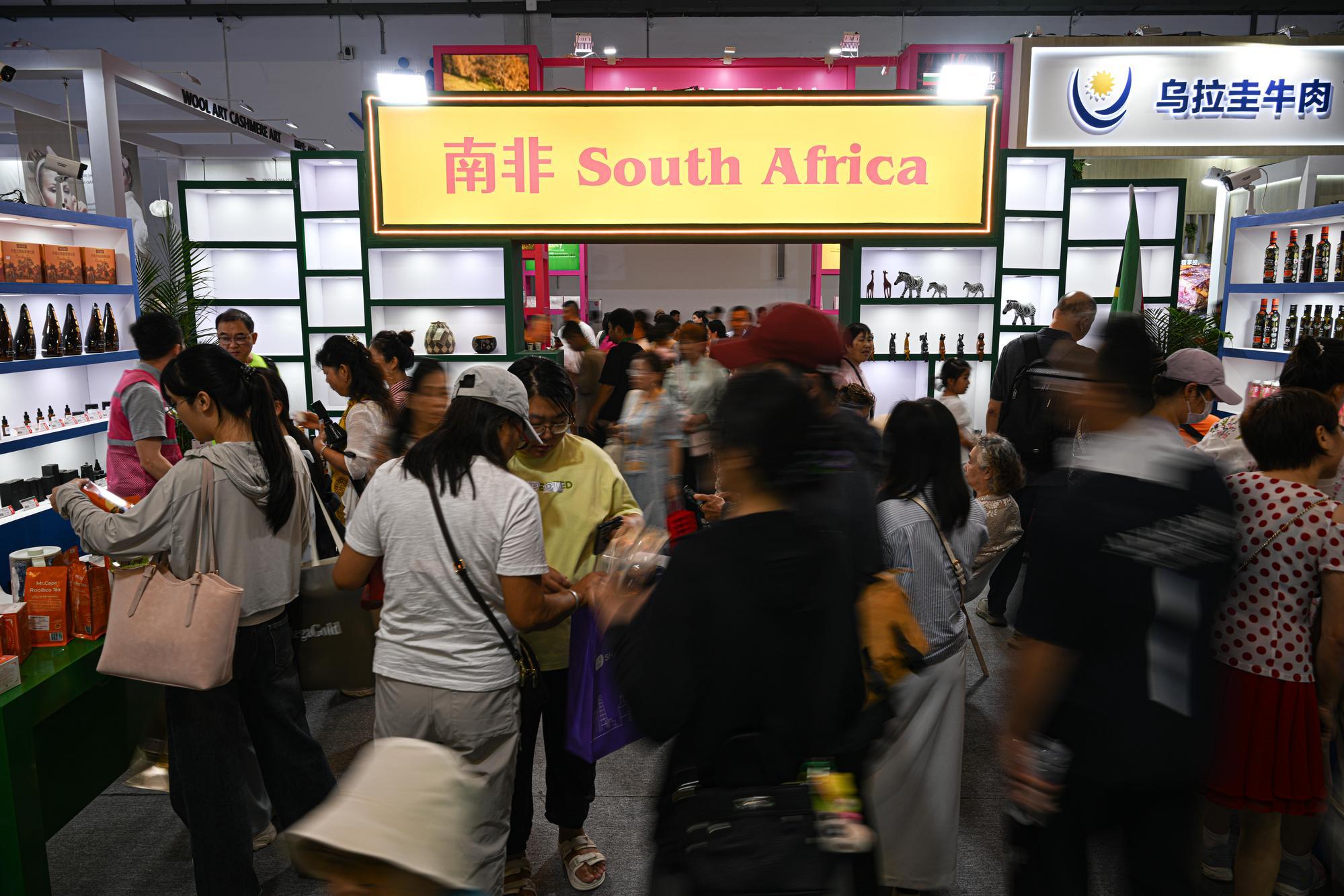 Hainan Ücretsiz Ticaret Limanı fuarına ev sahipliği yapıyor?