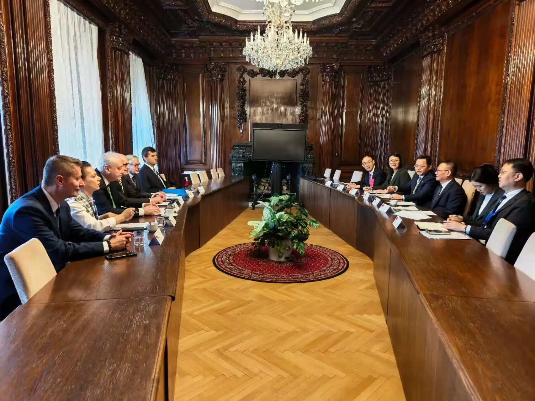 Çek Cumhuriyeti, CIIE ile Yeni Fırsatları Keşfediyor