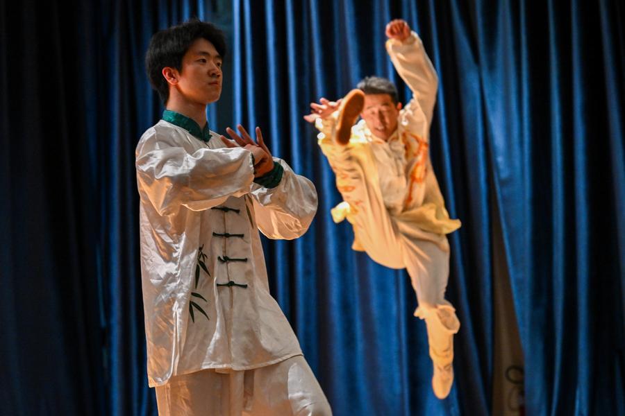 Mısır'da Çin Dili Günü Sanat Performansı Gerçekleştirildi