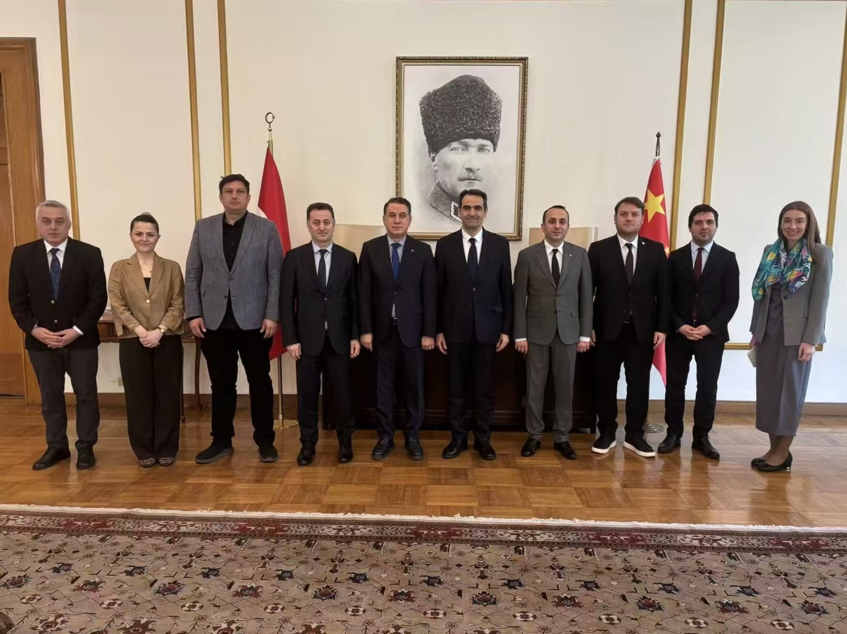 Büyükelçi Ünal, Trabzon Heyetini Kabul Etti