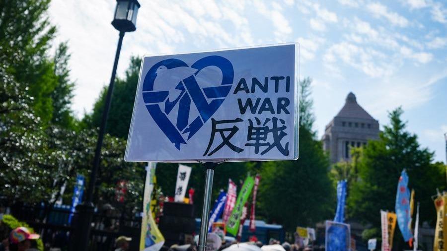 Japonya'nın Askeri Büyümesi Barış Düzenini Tehdit Ediyor