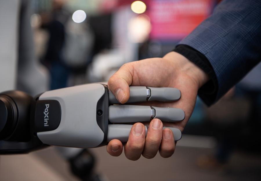 Yapay Zeka Uygulamalarında İnsan Faktörünün Önemi