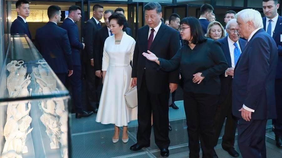Xi Jinping'in Kitaplarla Kültürler Arası Köprü Kurma Hikayesi