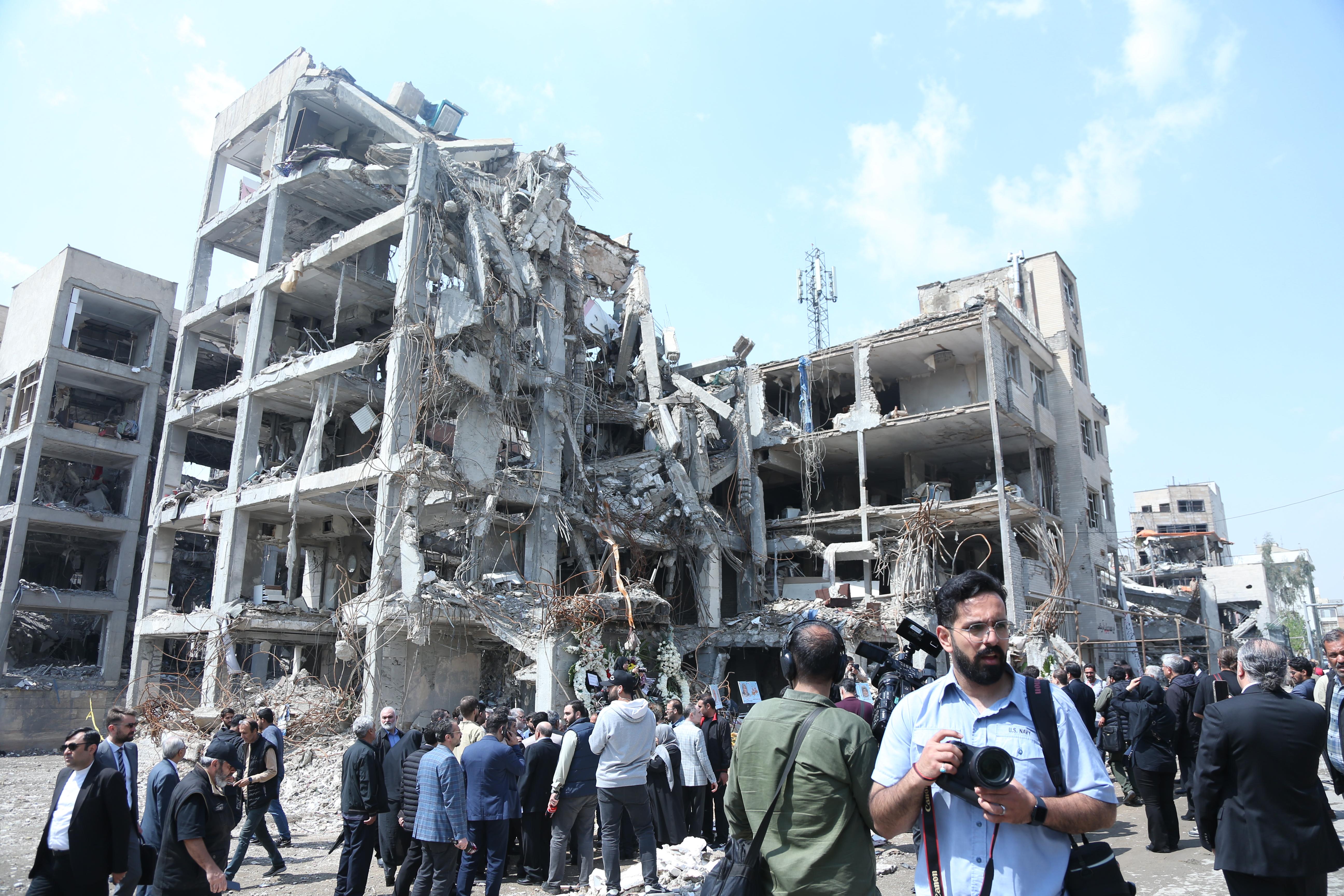 Orta Doğu'daki Gelişmeler ve Çözüm Çabaları