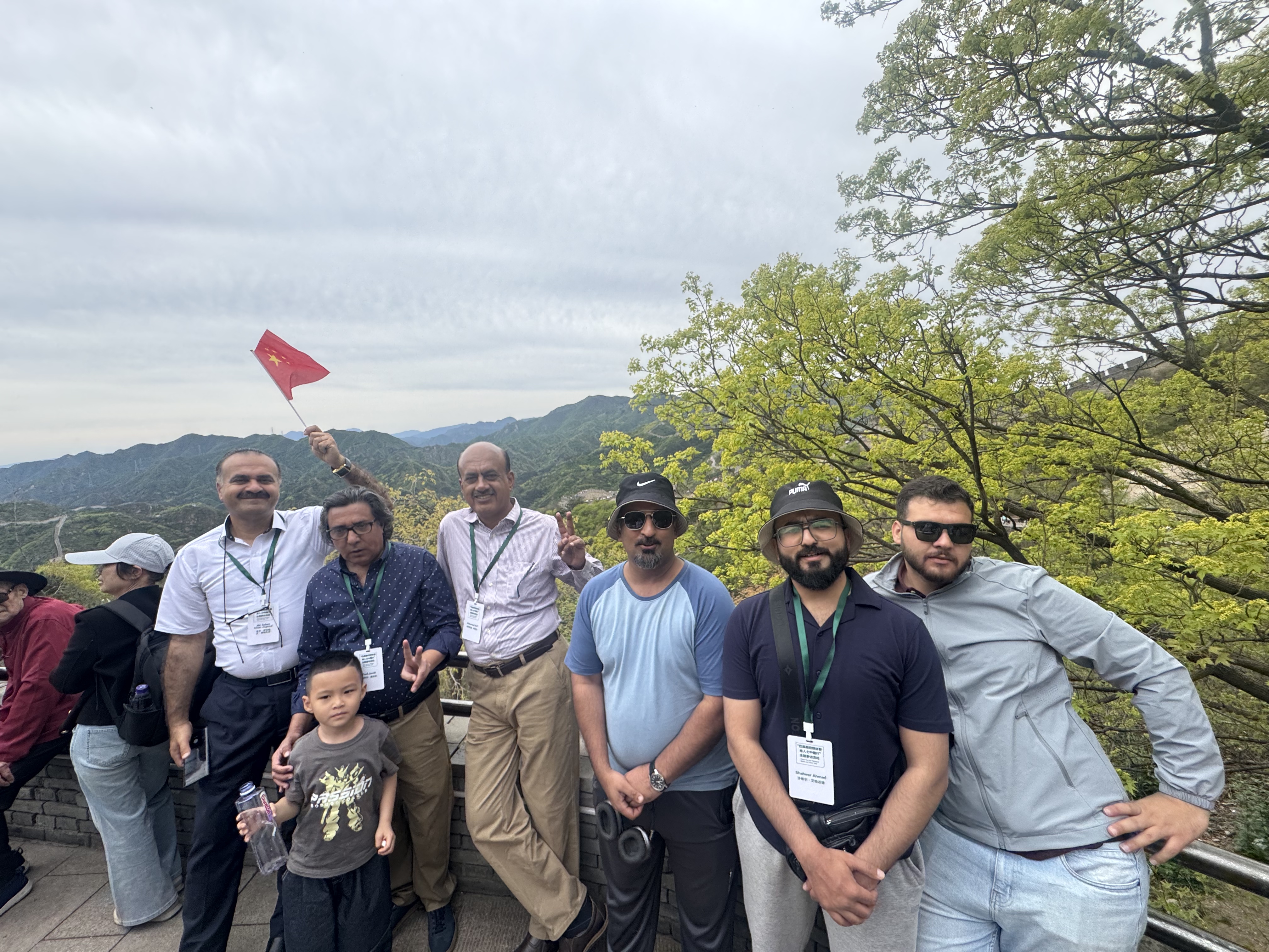 Pakistan'dan Medya Heyeti Çin'in Büyük Seddi'ni Ziyaret Etti