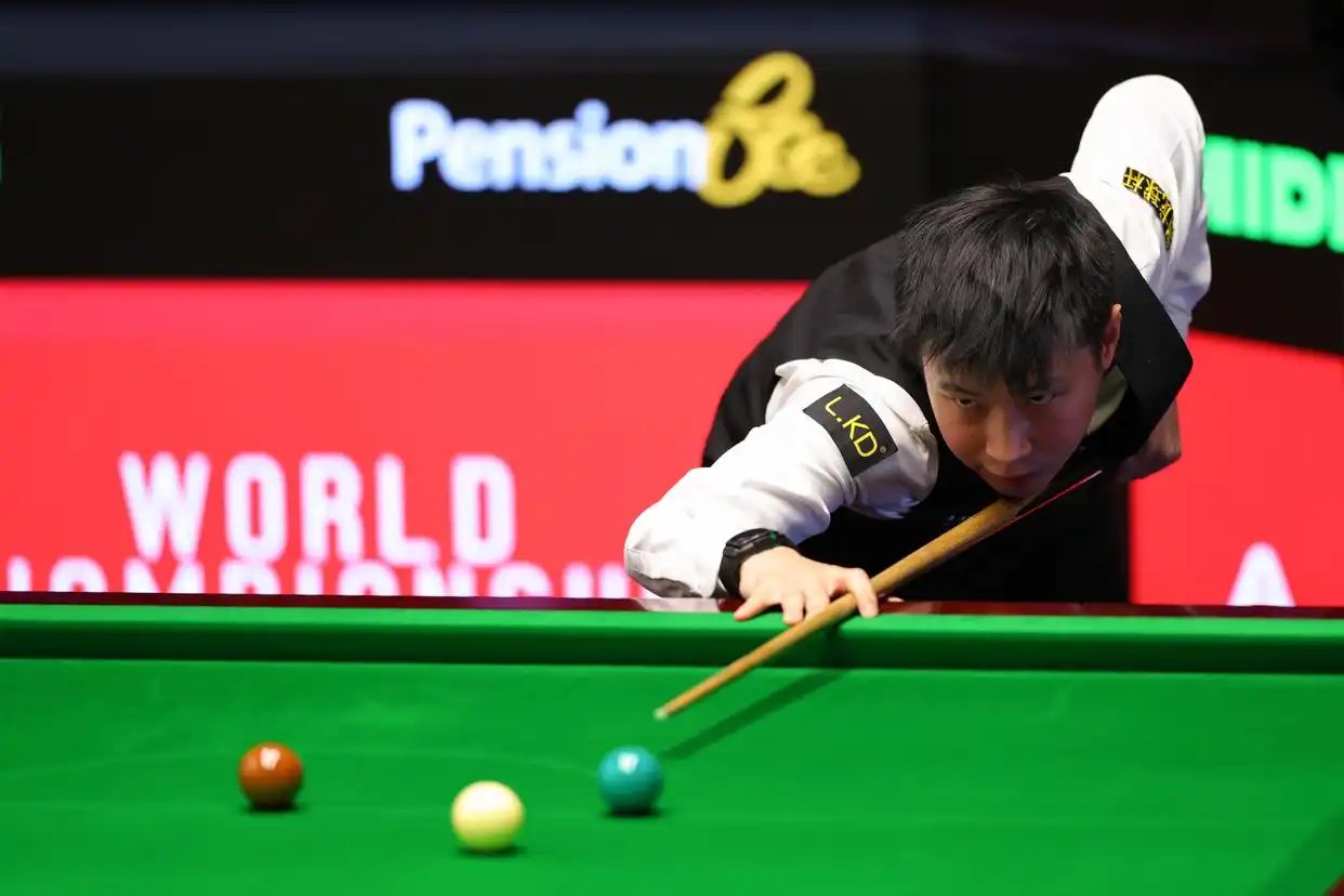 Zhao Xintong, Ding Junhui'yi mağlup etti