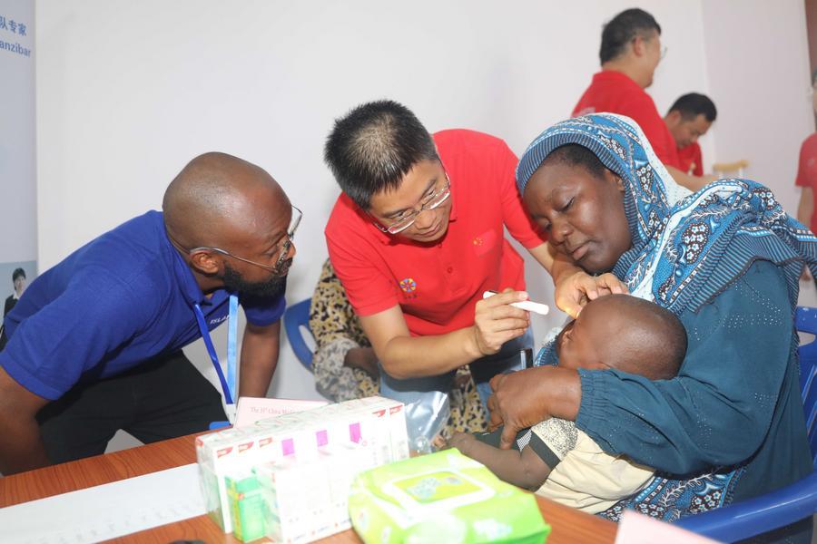 Tanzanya'nın Zanzibar'ında Ücretsiz Sağlık Hizmeti