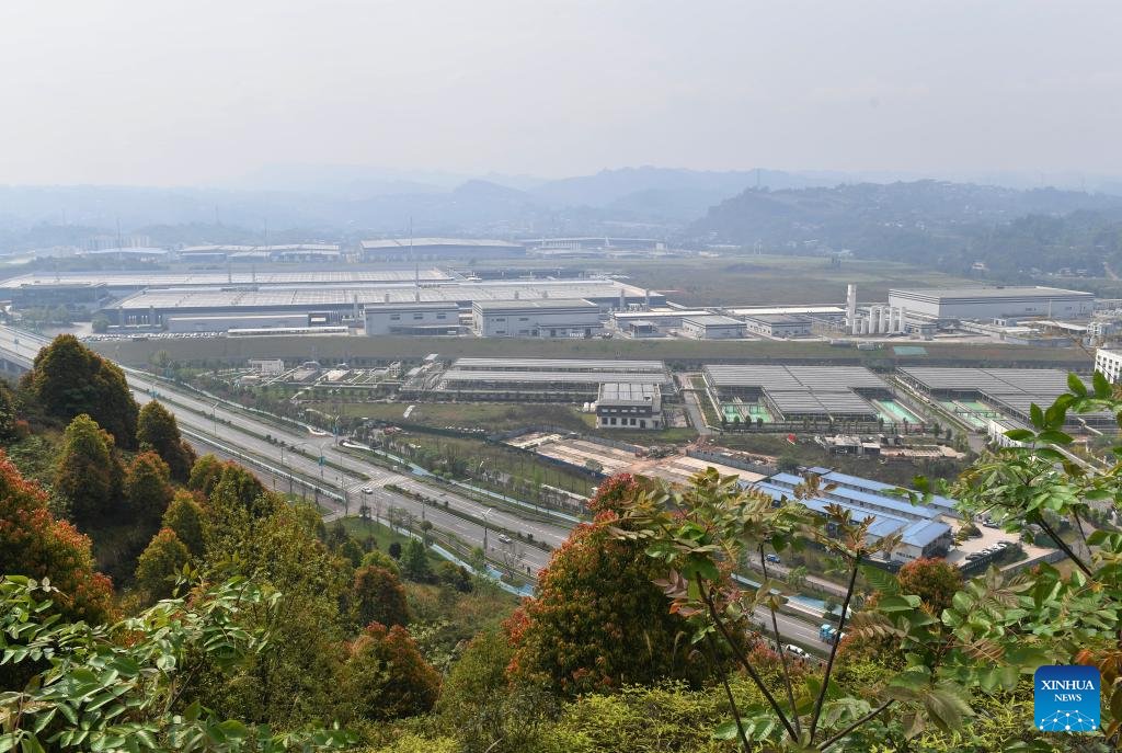 Çin'in İç Bölgeleri Yeni Sanayi Dönemine Adım Atıyor