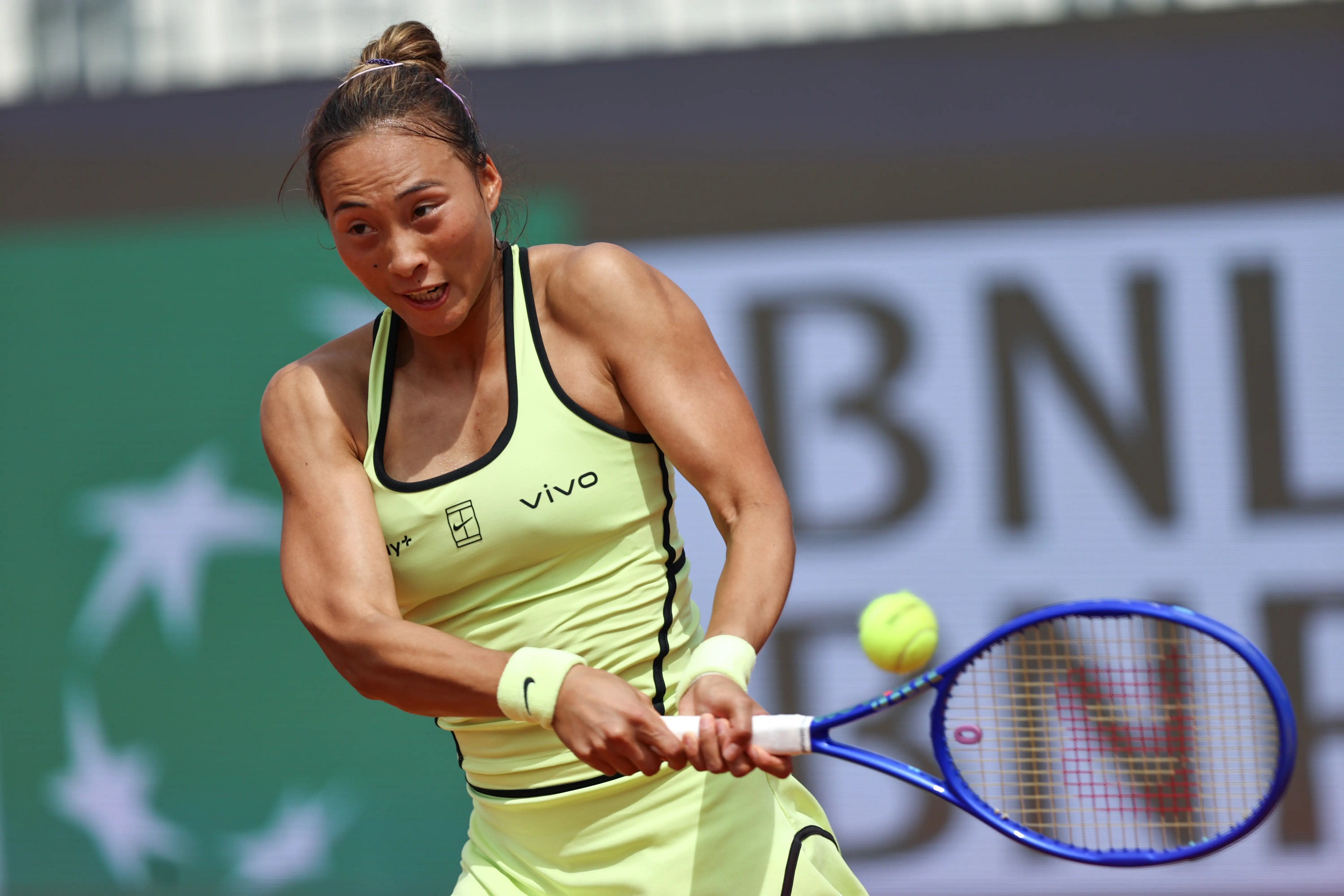 Zheng Qinwen, İtalya Açık'ta Bucsa'yı mağlup etti