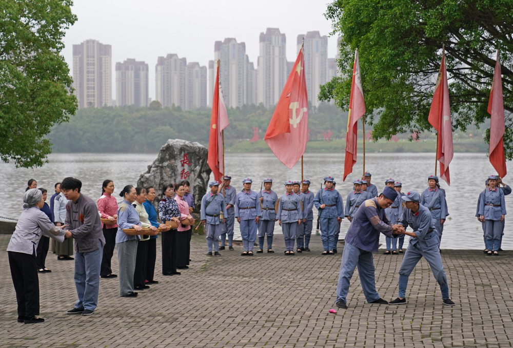 Long March zaferinin 90. yılı kutlanıyor