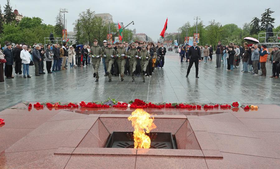 Belarus'ta Büyük Vatanseverlik Savaşı'nın 81. yılı coşkuyla kutlandı
