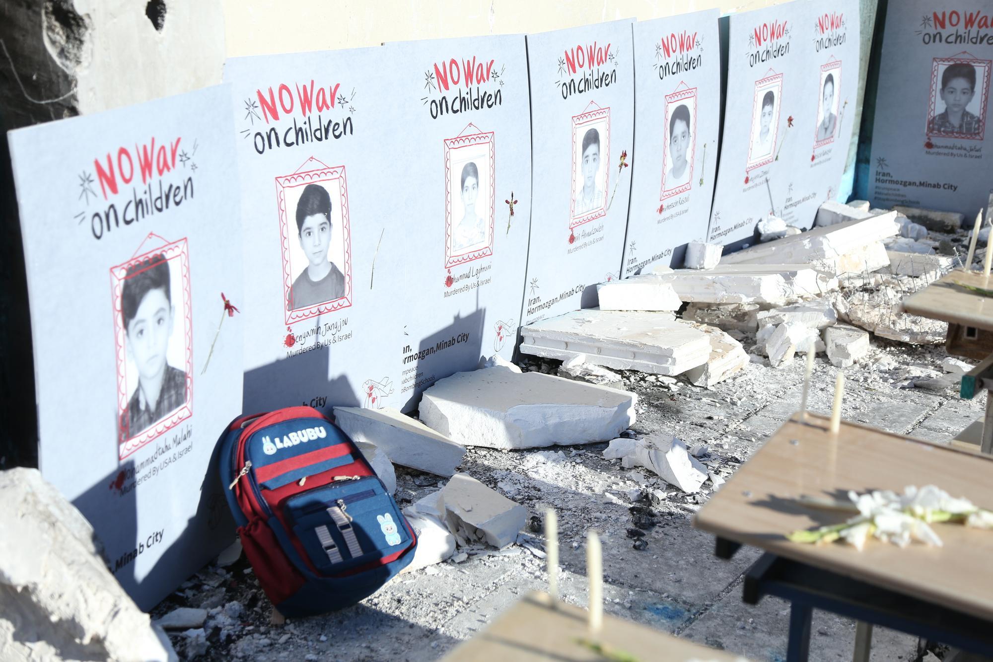 İran'da Anneler Günü'nde Anılar Kucaklanıyor