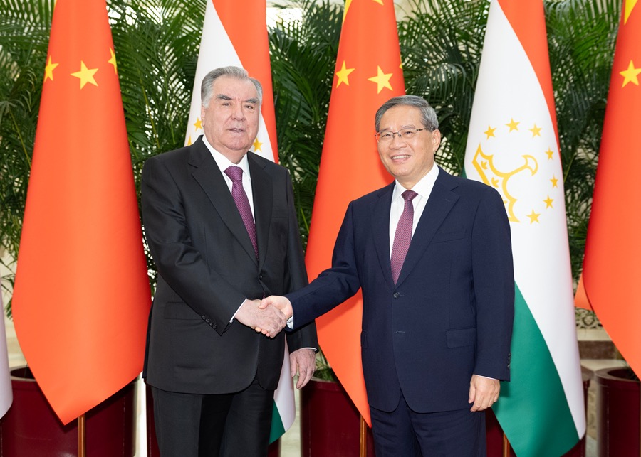 Çin ve Tacikistan İşbirliğini Güçlendirme Hedefinde