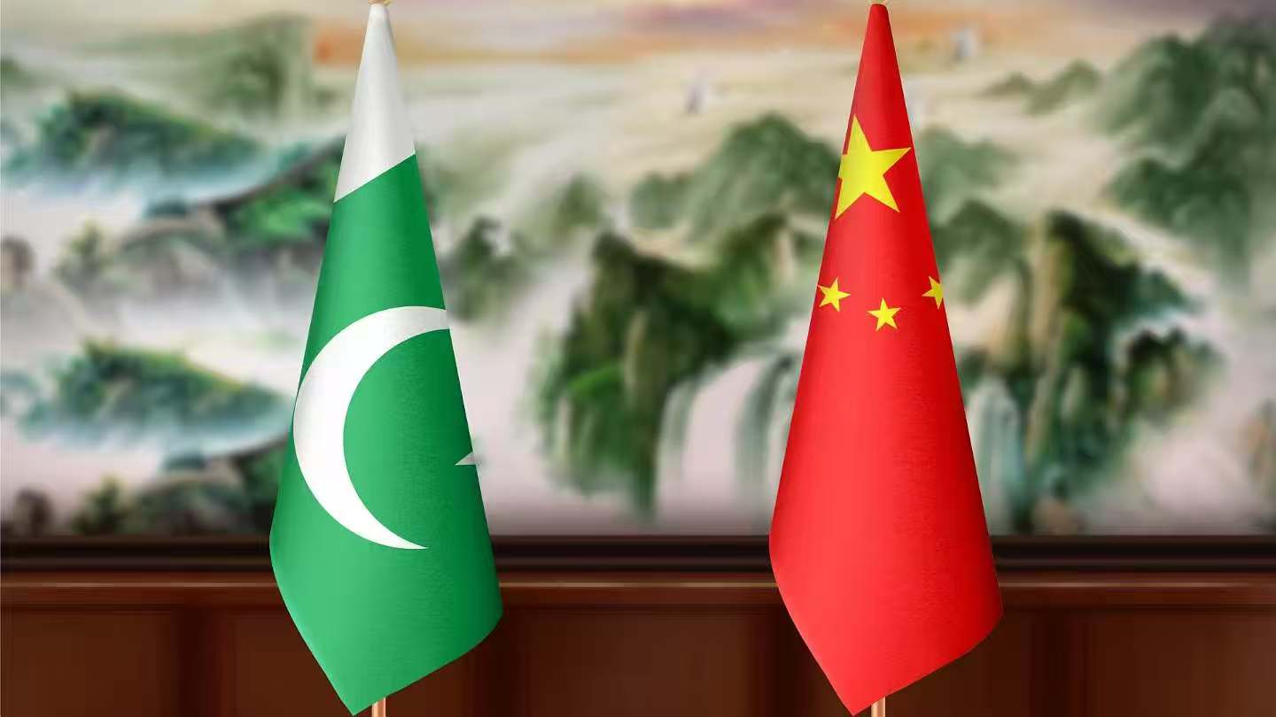 Wang Yi, Pakistan'ı Diplomatik Çabaları İçin Övdü