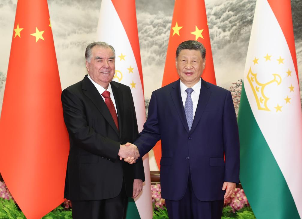 Xi Jinping ve Rahmon'dan Tarihi İşbirliği Anlaşması