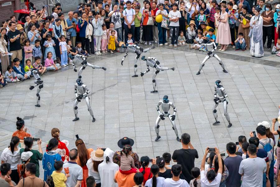 Çin'in robotik endüstrisi Avrupa'da dikkat çekiyor