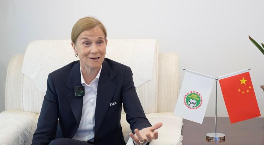 Jill Ellis: Çin kadın futbolu için güçlü lig şart