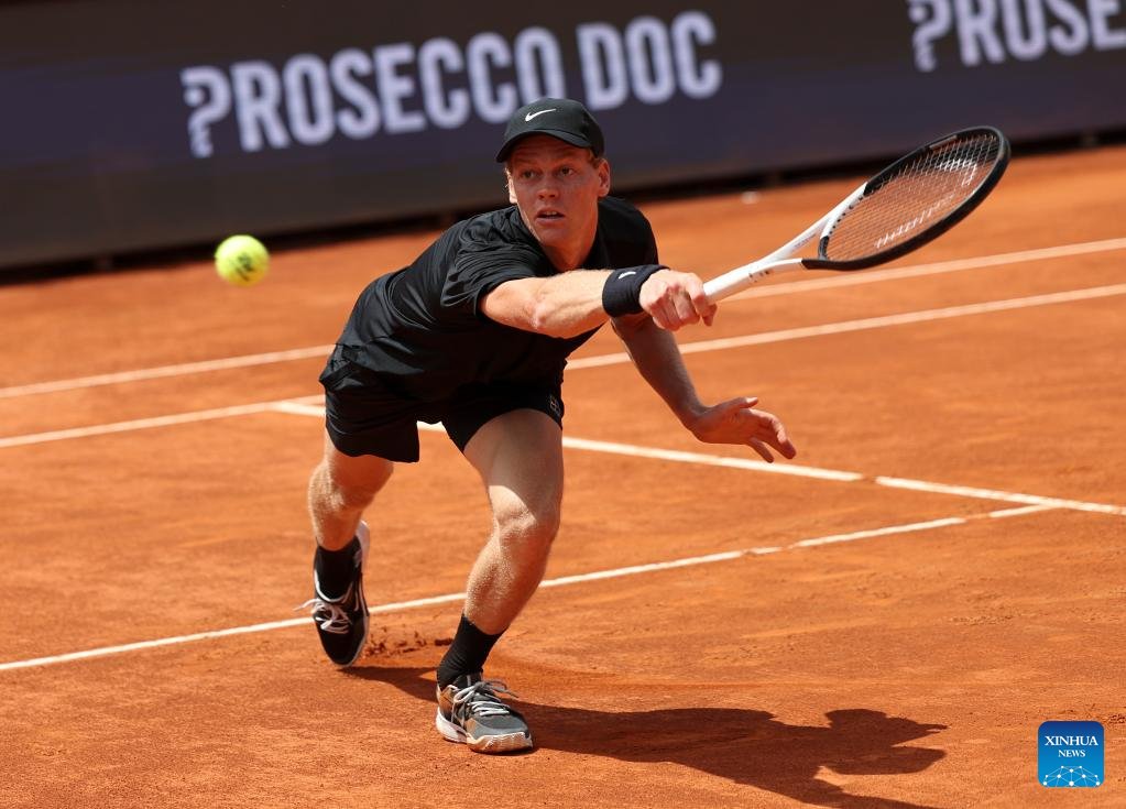 Jannik Sinner, İtalyan Açık'ta Rublev'i mağlup etti