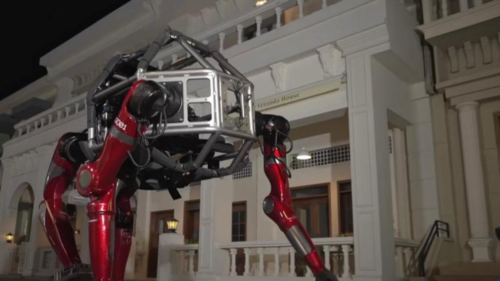 Unitree, insanlı mecha ile büyük bir çıkış yaptı