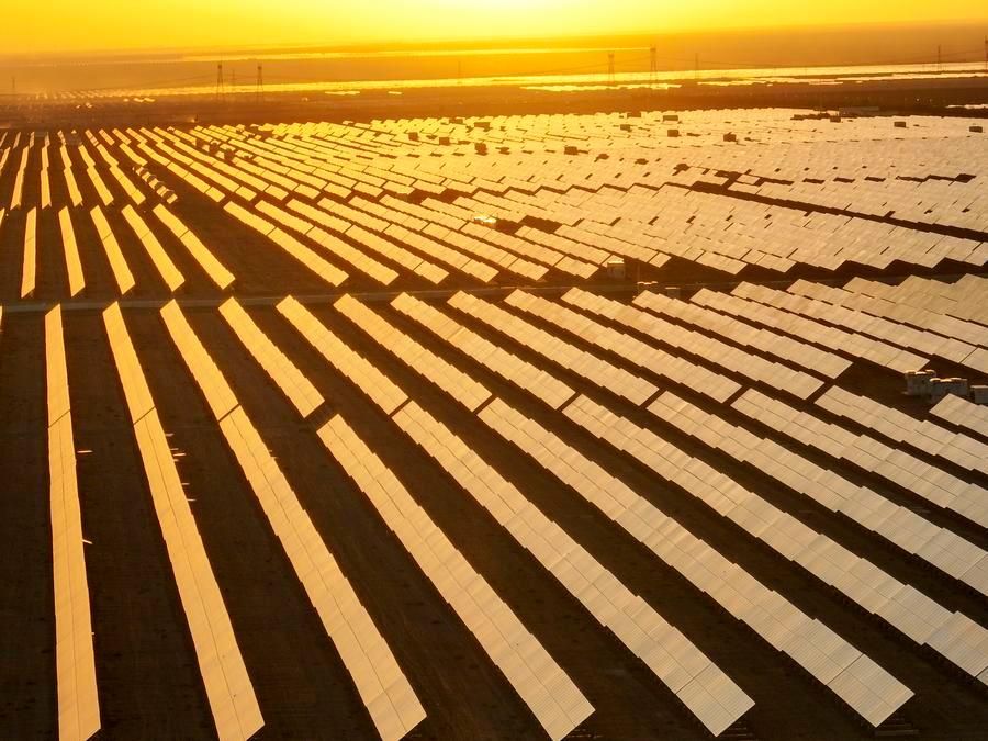 Çin'in Kuzeybatısında Yeni Enerji Merkezleri Açılıyor