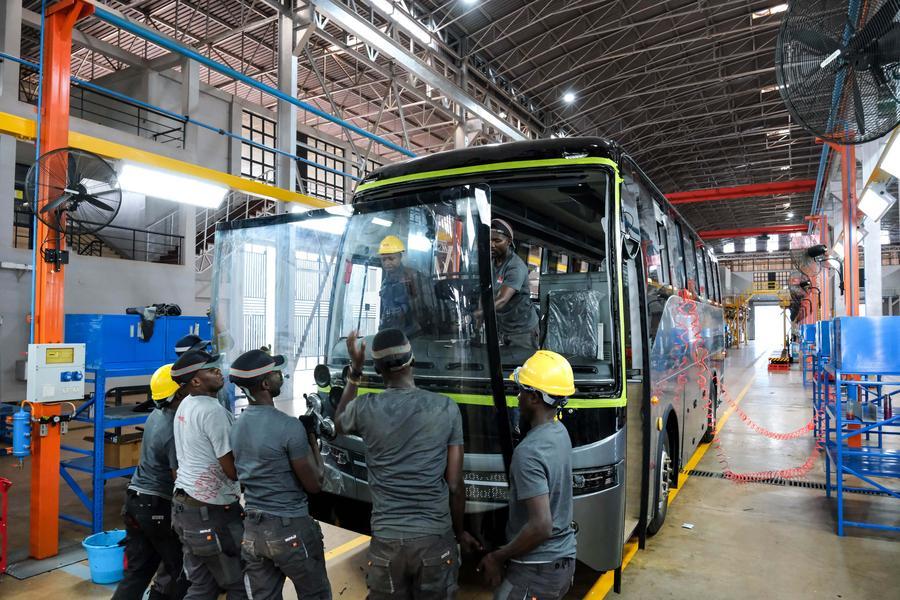Kampala'da Elektrikli Otobüslerle Yeşil Dönüşüm