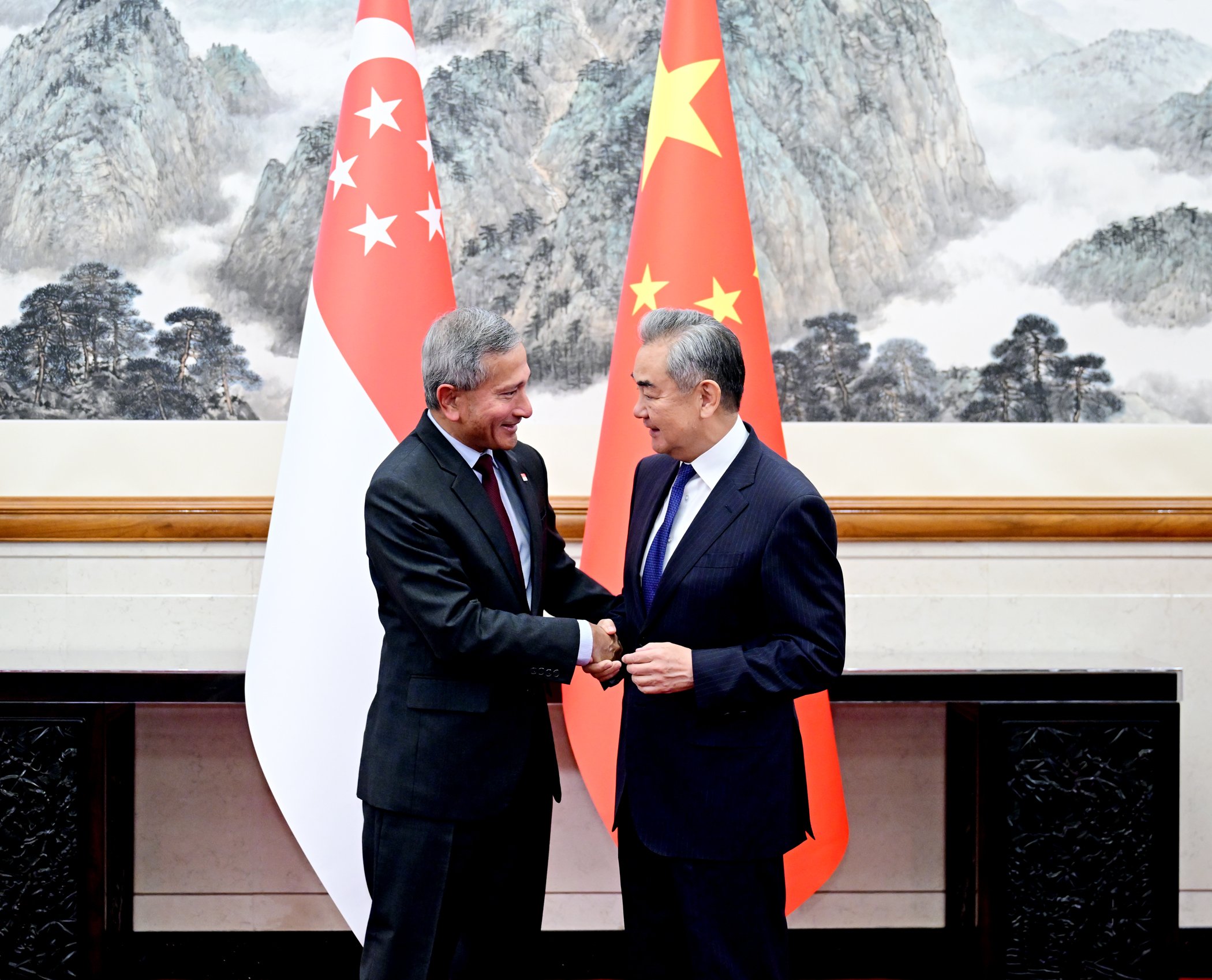 Çin ve Singapur Dışişleri Bakanları Görüşmesi