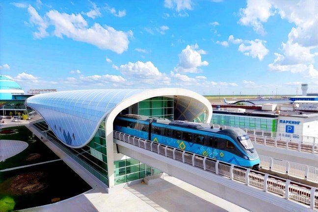 Kazakhstan'da sürücüsüz hafif raylı sistem devreye girdi