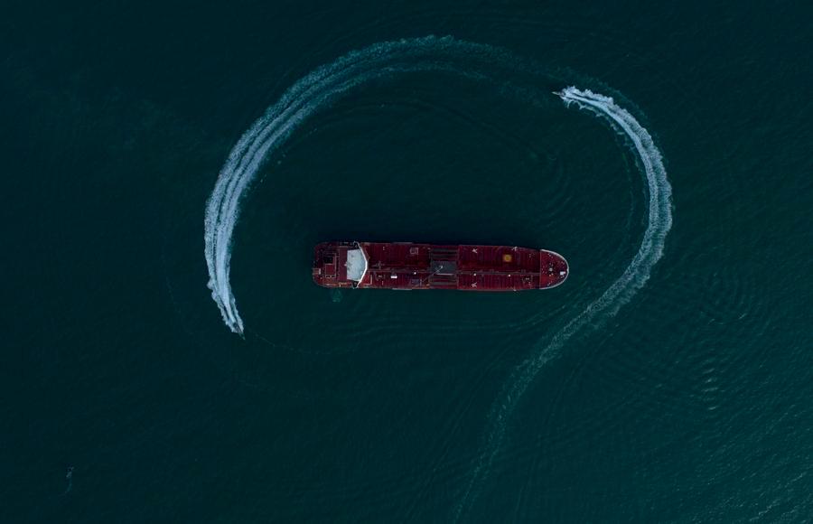 İran Donanması, Hormuz Boğazı'ndan 23 gemi geçişi sağladı