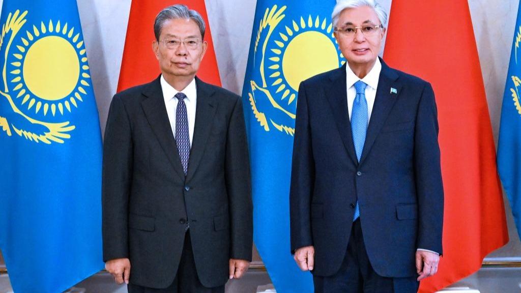 Çin'in Üst Düzey Yetkilisi Kazakistan'ı Ziyaret Etti