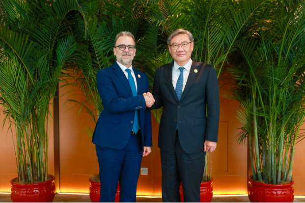 Wang Wentao ve UNCTAD Yetkilisi Görüşme Gerçekleştirdi