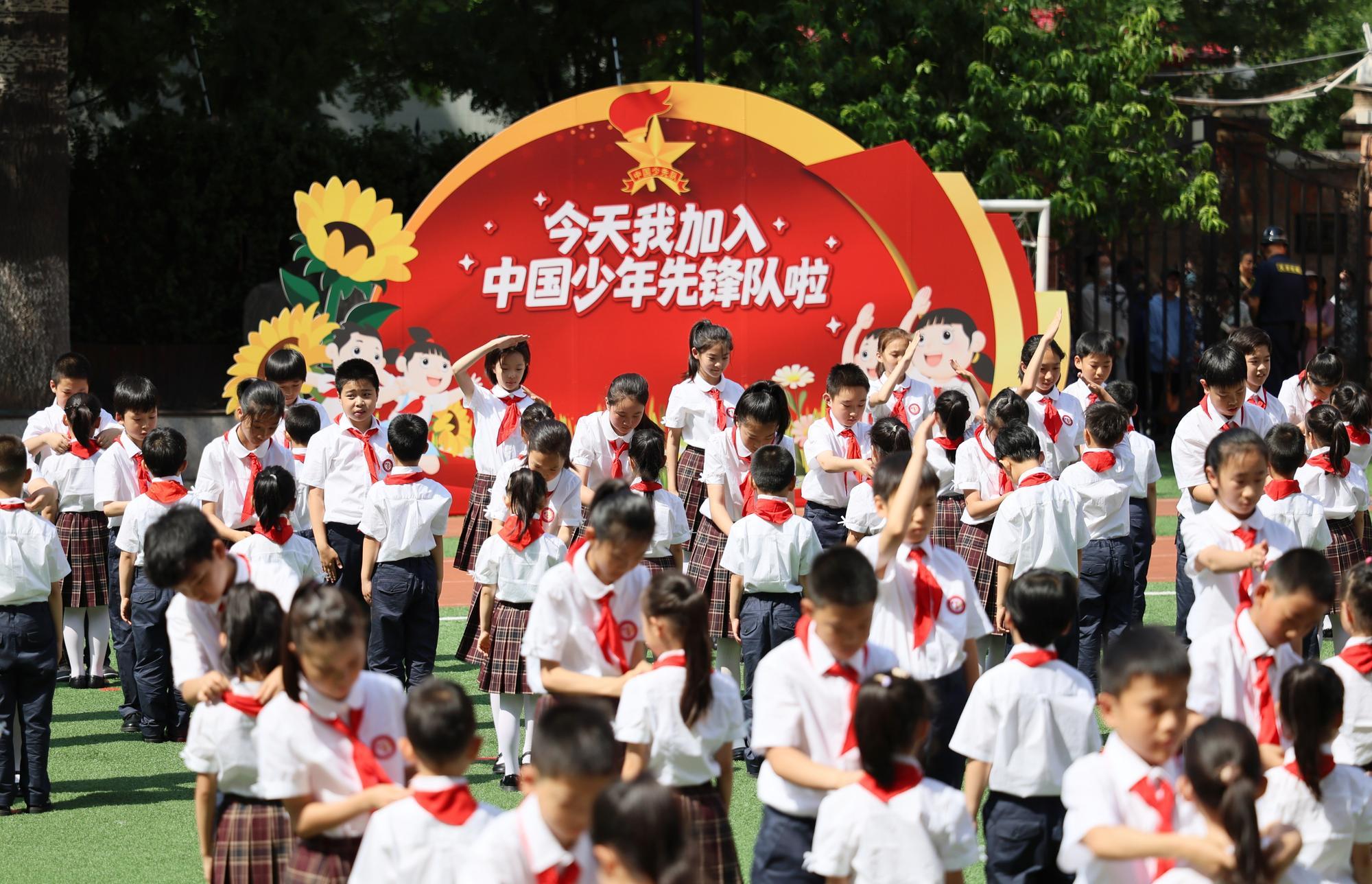 Xi Jinping, devrimci gelenekleri yaşatmaya çağırdı
