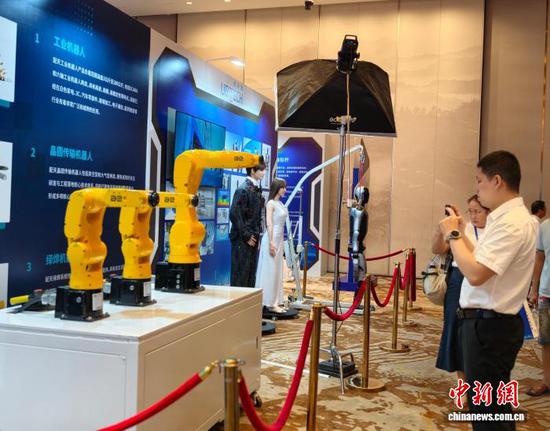 Çin ve ASEAN'dan Akıllı Robot İşbirliği Adımları