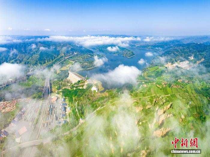 Shanxi'deki Qingzhang Nehri'nin Büyüleyici Manzarası