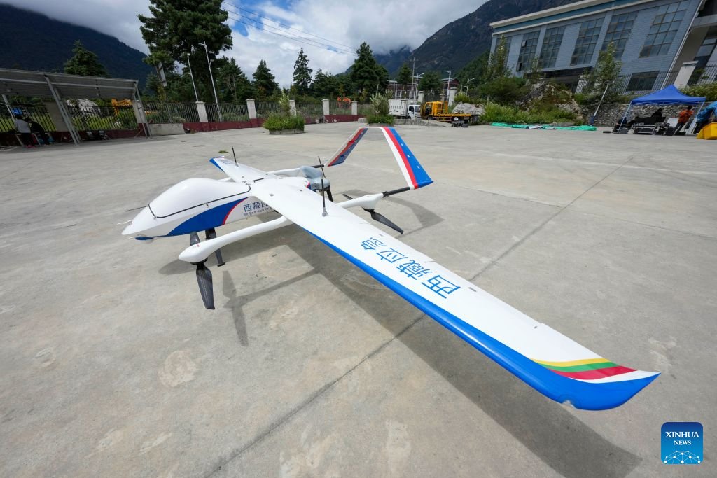Dronlar, toprak kayması sonrası kurtarma çalışmalarında