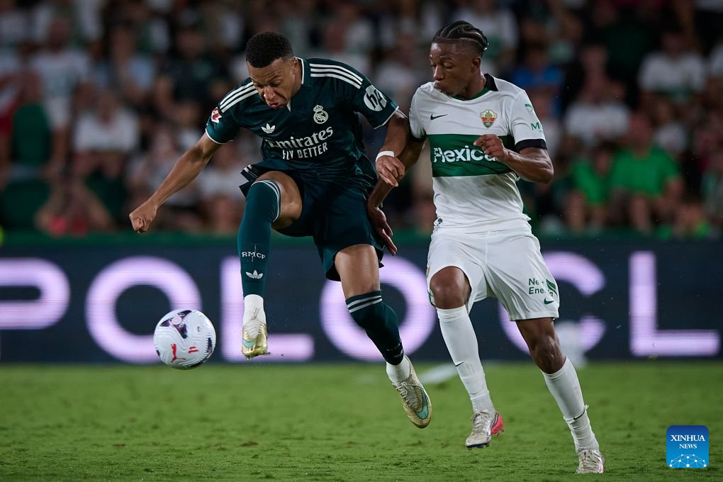 Real Madrid, Elche'yi Carlos Espi ile yendi